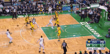 三节打卡！亚历山大正负值+43，继续领跑联盟正负值榜单（三节下班！亚历山大+43正负值，继续领跑联盟正负值榜）