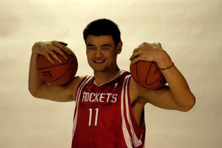 恒大国脚做青训直面现实：想踢职业的孩子少了（恒大国脚投身青训直言现实：立志踢职业的孩子在减少）