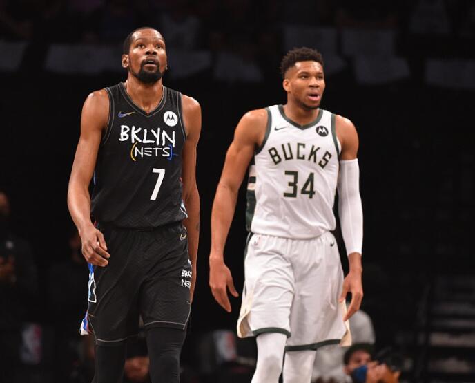 利物浦主场1-1战平升班马桑德兰，迎来赛季首个平局（利物浦主场被升班马桑德兰1-1逼平，收获赛季首个平局）