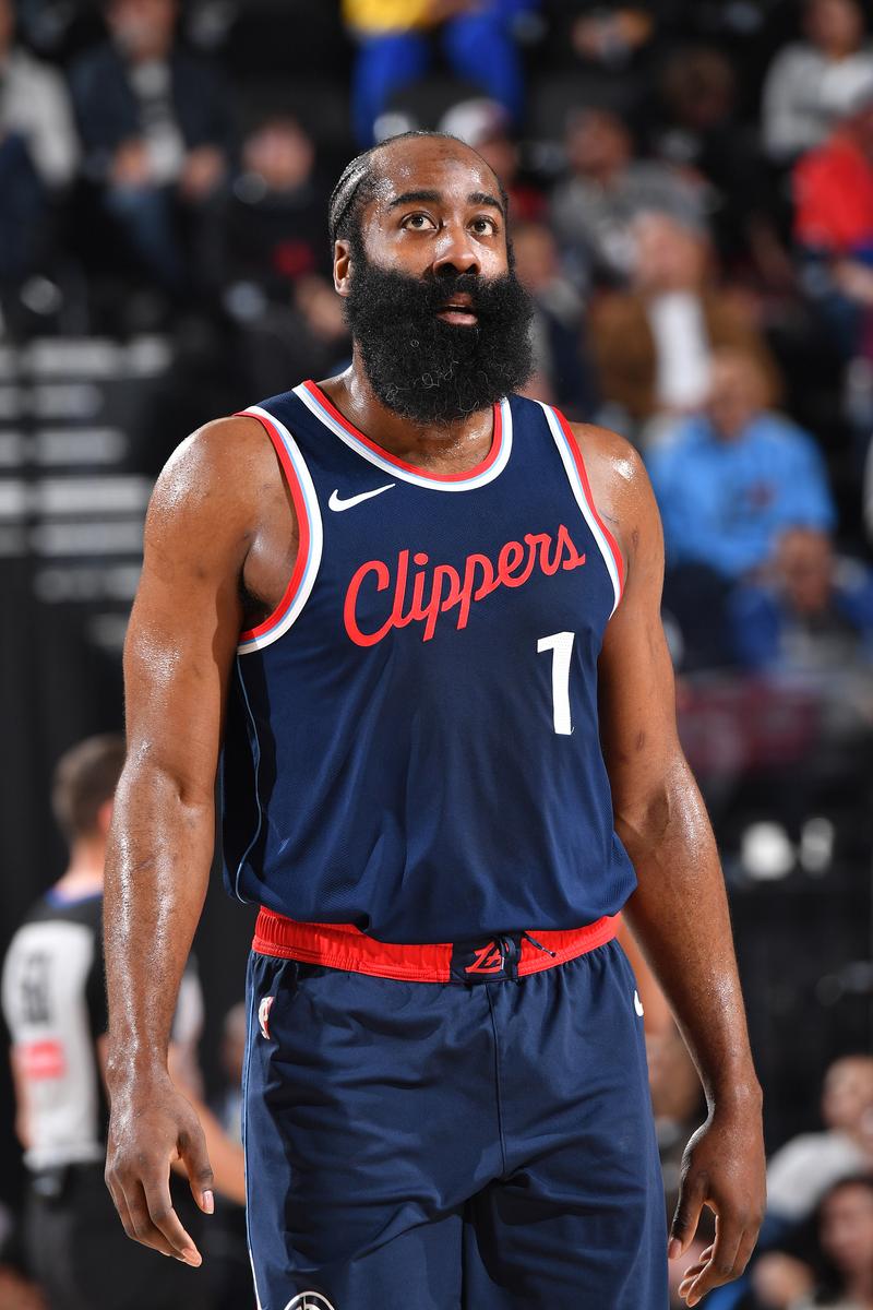 徐根宝：铜牌总比没牌好；希望上海能出现超过武磊的球员（徐根宝：拿到铜牌胜过空手而归，盼上海涌现比武磊更强的新星）