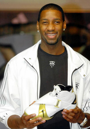 官方：川崎前锋33岁后卫车屋绅太郎赛季结束后正式退役（川崎前锋官宣：33岁后卫车屋绅太郎将于赛季末正式退役）