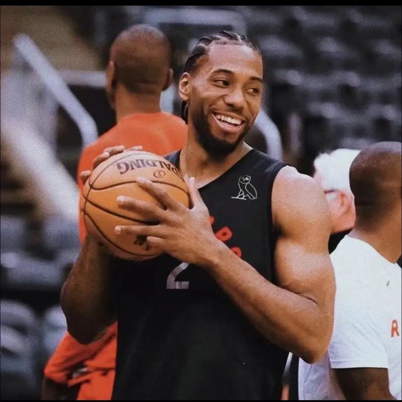 亚冠战报：蓉城惊艳逼平神户，海港晋级战在即（亚冠快讯：蓉城精彩战平神户，海港晋级关键战将至）