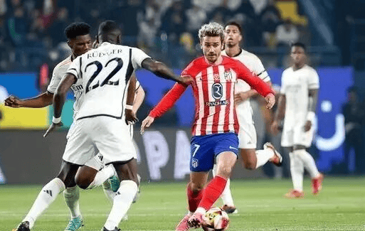 扎卡尼：意大利会参加世界杯，因为我们配得上那样的机会（扎卡尼：我们值得这份机会，意大利必将征战世界杯）