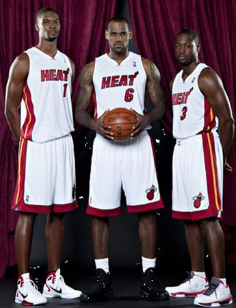 名记：萨拉赫觉得斯洛特被舆论影响，自己不上时球队没有更好（名记：萨拉赫称斯洛特受舆论干扰，自己缺阵时球队并未更好）